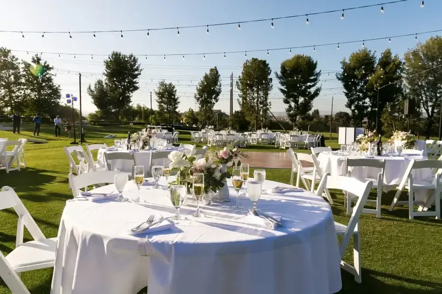 Valencia CC outdoor wedding reception