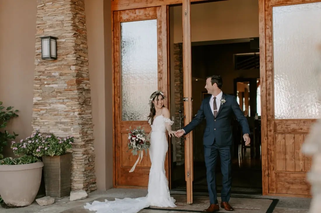 McDowell_Mountain_Wedding_Couple_Main_Entrance