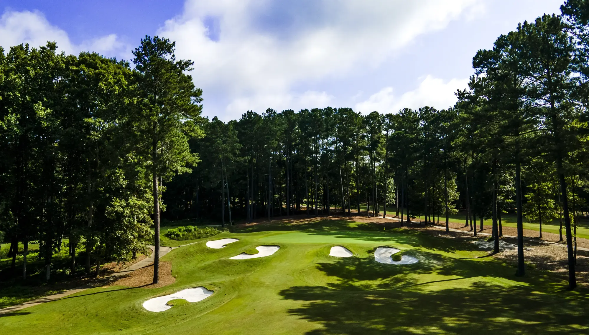 WC_Green with surrounding bunkers