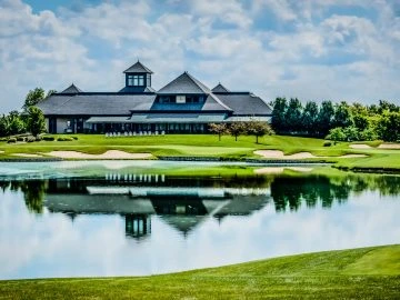 Four-Bridges-CountryClub